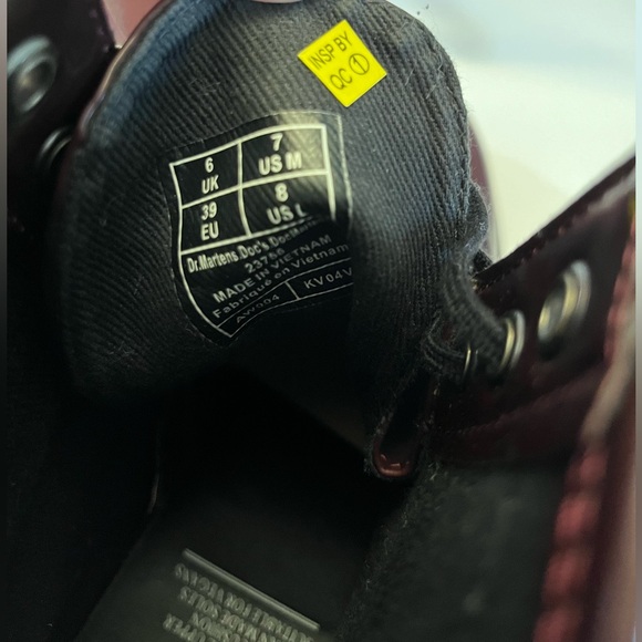 Dr. Martens Cherry Red Vegan 1460 Lace Up Boots Women’s Size 8 EUC - Picture 4 of 8